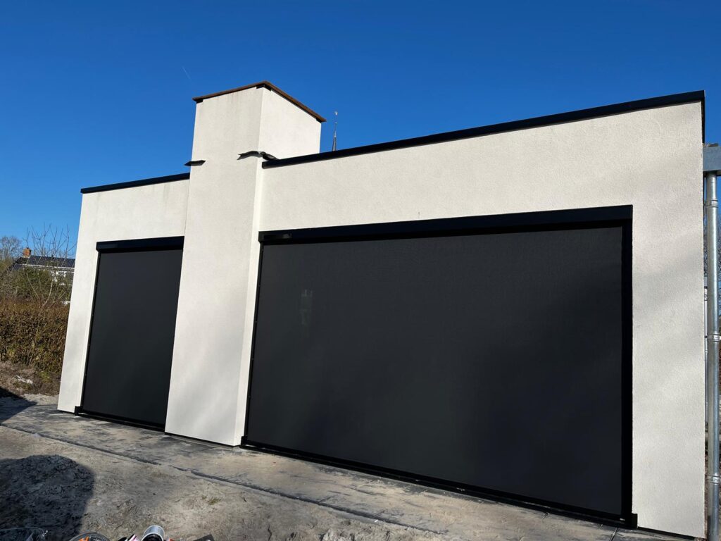 solar screens met handzender in Grijpskerk