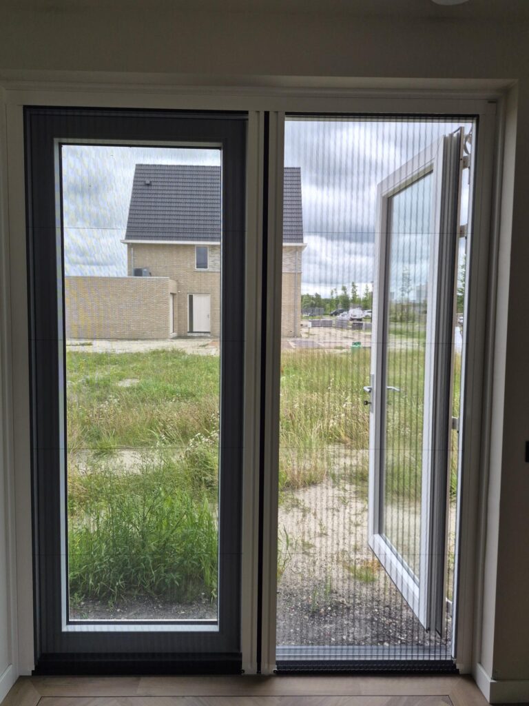 Dubbele plissé hordeur Novus Toppoint in Blauwestad